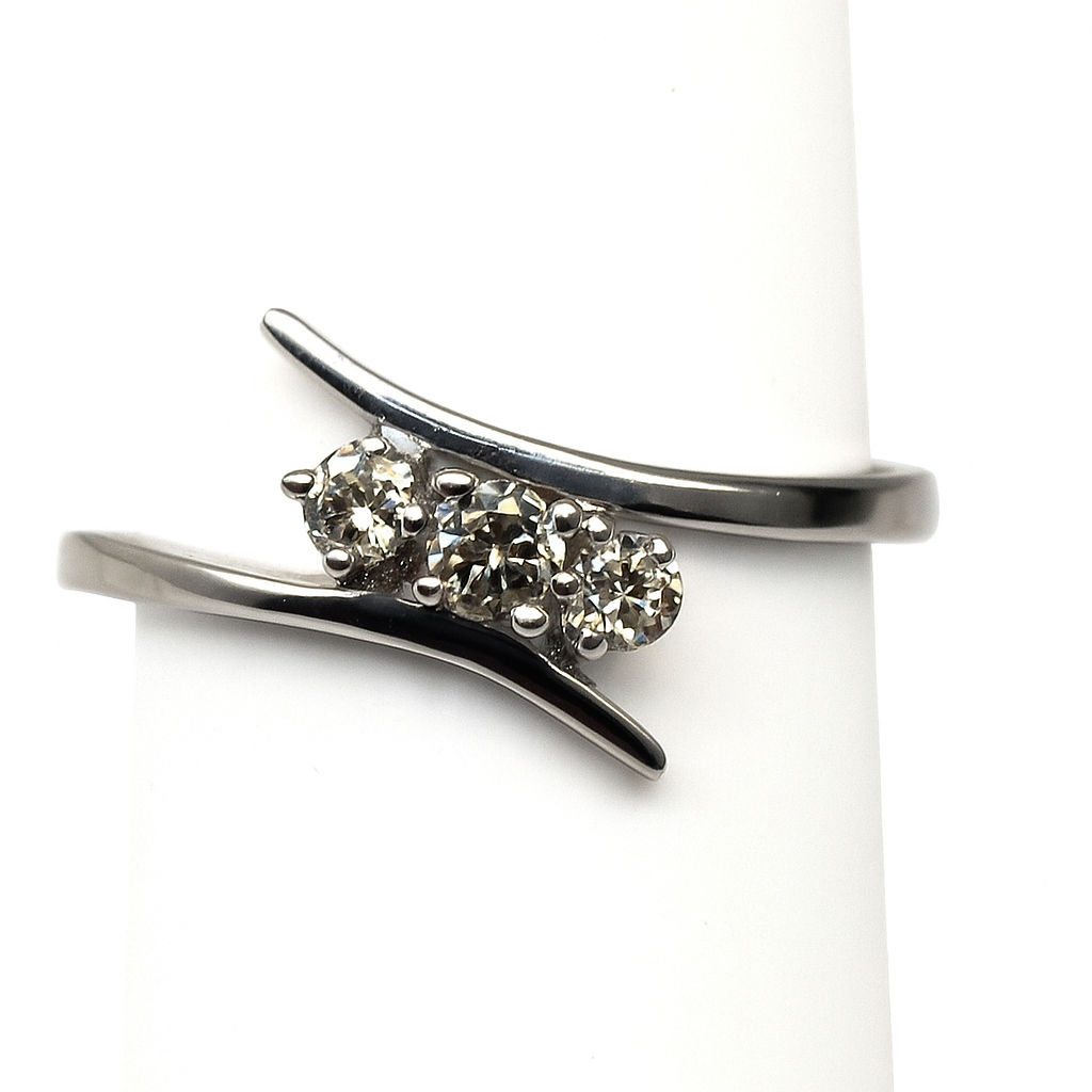 Beautiful Natural Diamond Ring